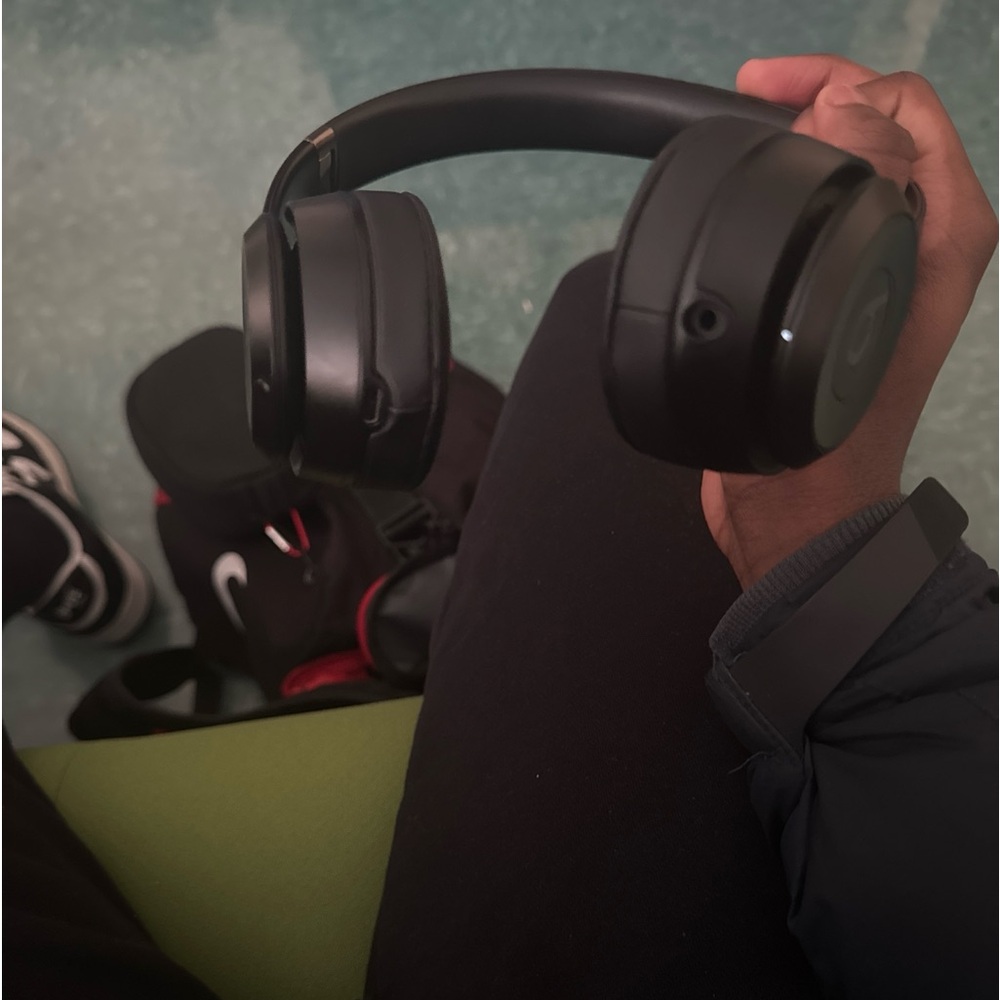 Beats Solo 4